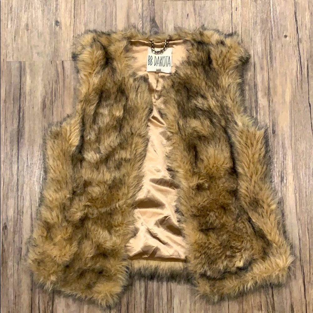 BB Dakota light brown faux fur vest